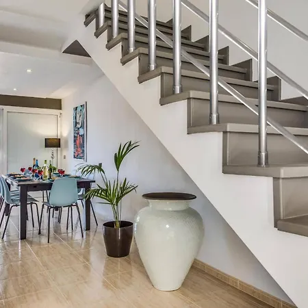 فيلة Del Conde By