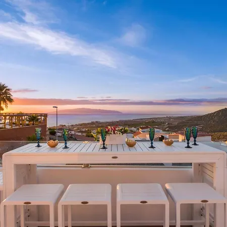 Villa Del Conde By *